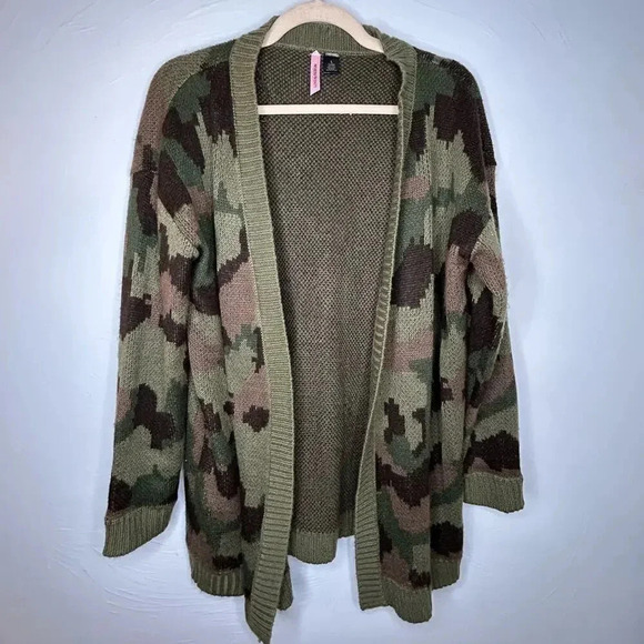 Camo Open Cardigan Size Large Sweater Green Fall Warm Trendy Camouflage - Picture 1 of 6